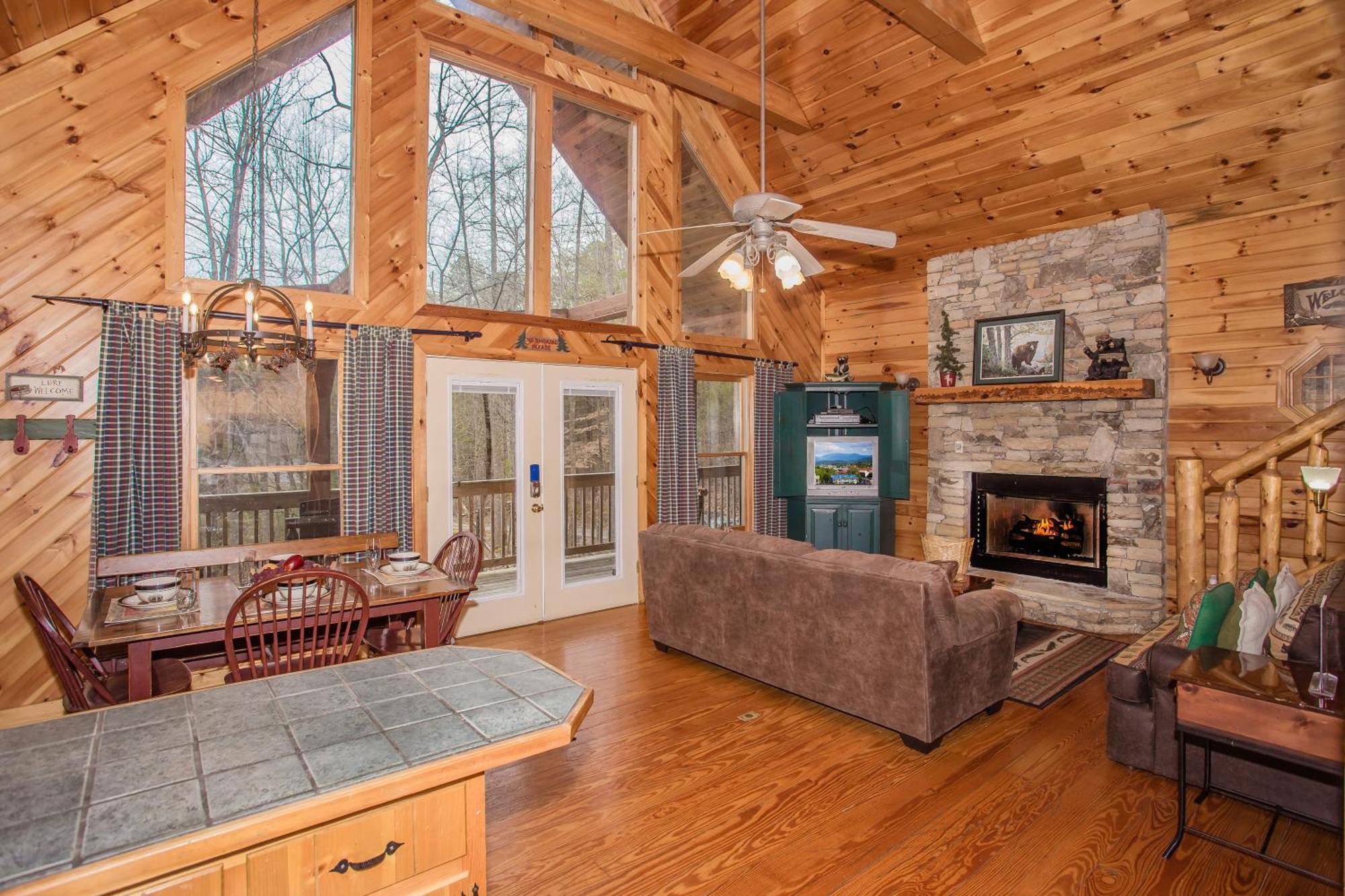 Alpine Joy-Hot Tub, Pond Access ,1089 Of Free Tickets For Each Paid Day, Dollywood And More! Townsend Værelse billede